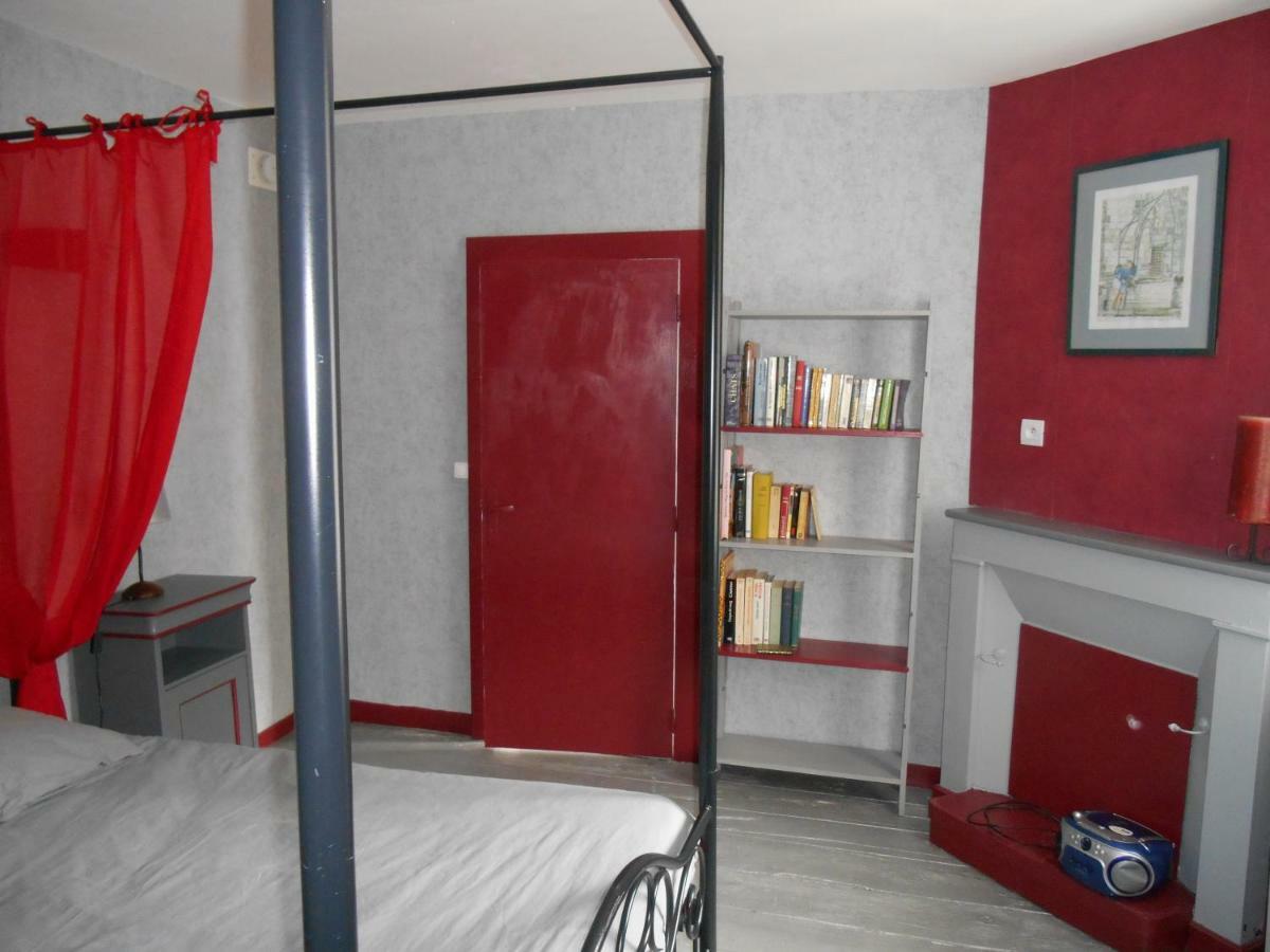 F2 A Tulle Villa Bagian luar foto