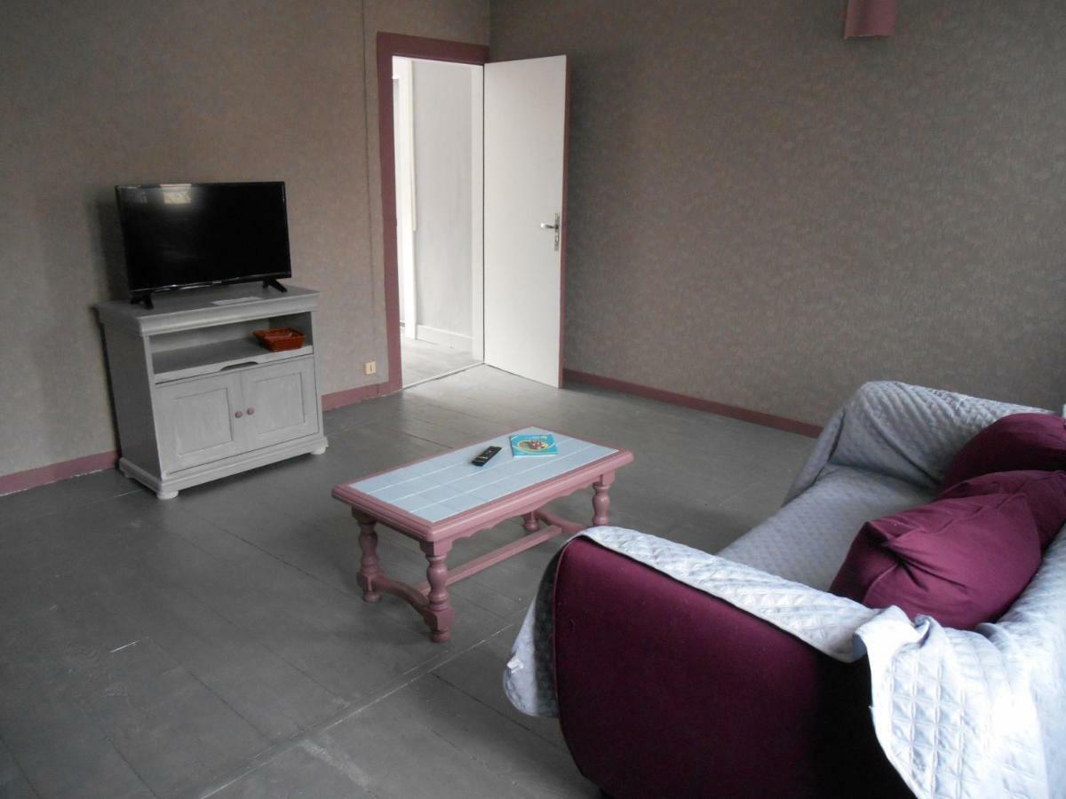 F2 A Tulle Villa Bagian luar foto